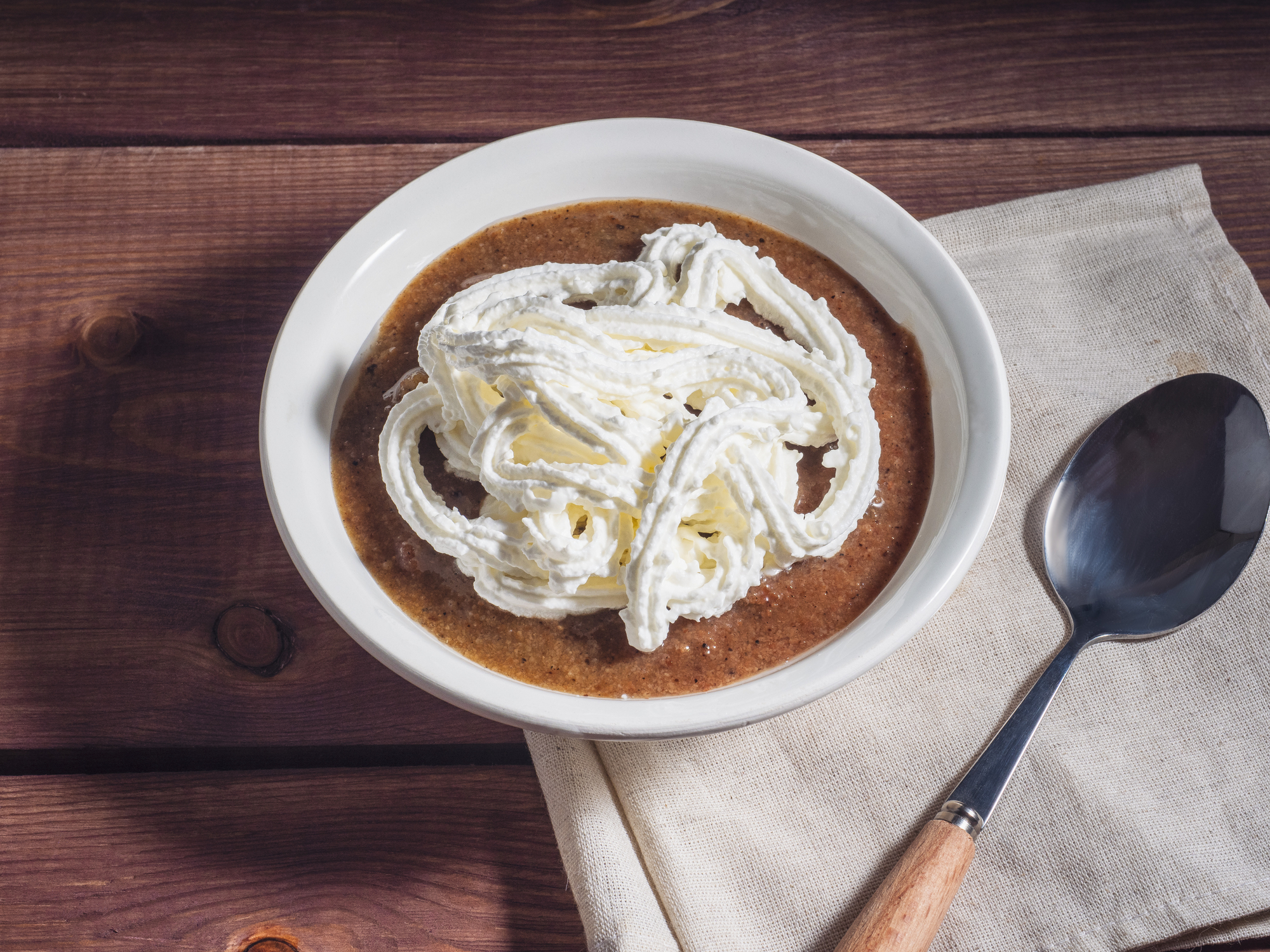 Iceland licensed Elena Pyatkova